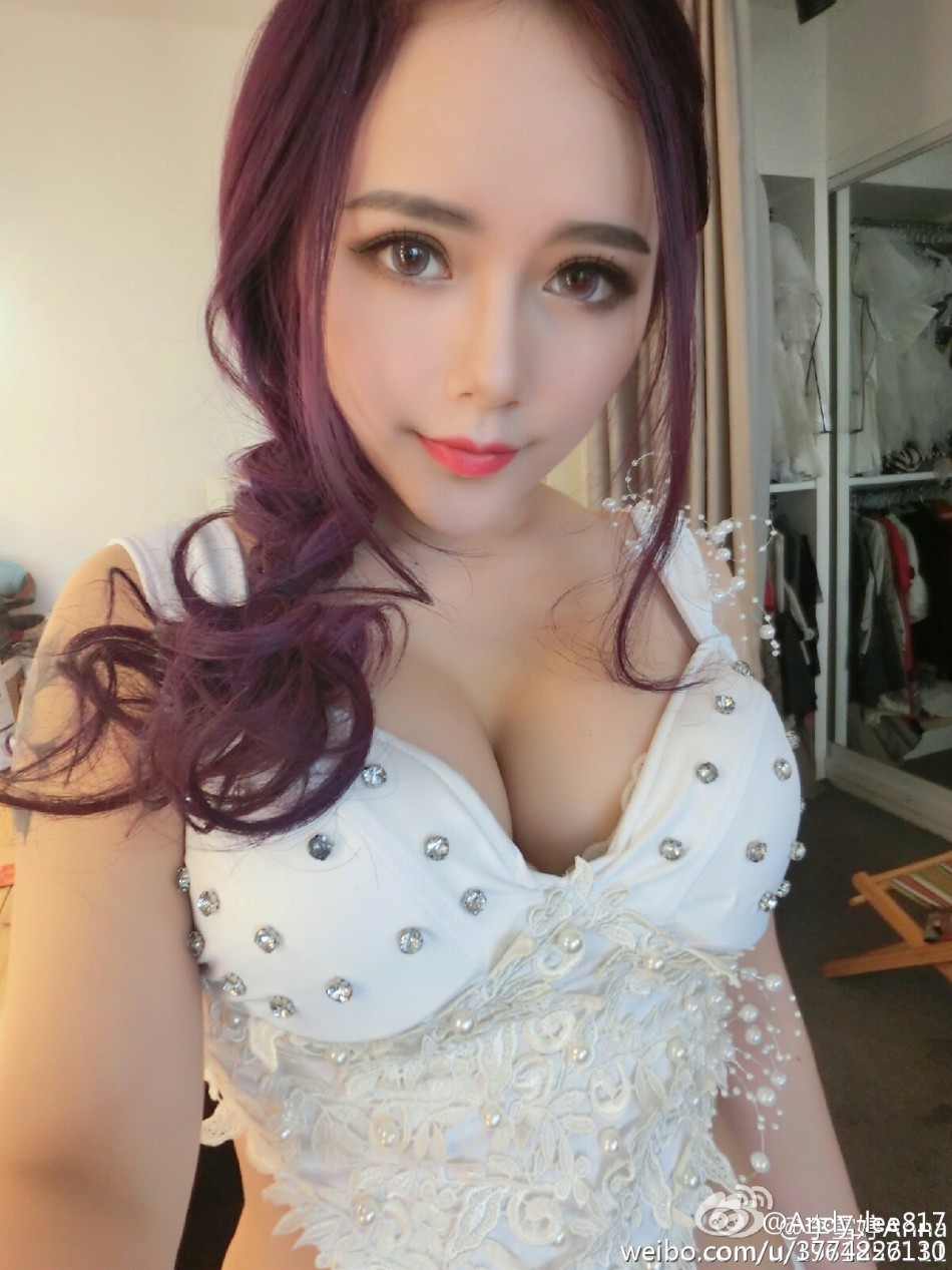 湖大21歲?；ㄇ巴购舐N無(wú)懼走光