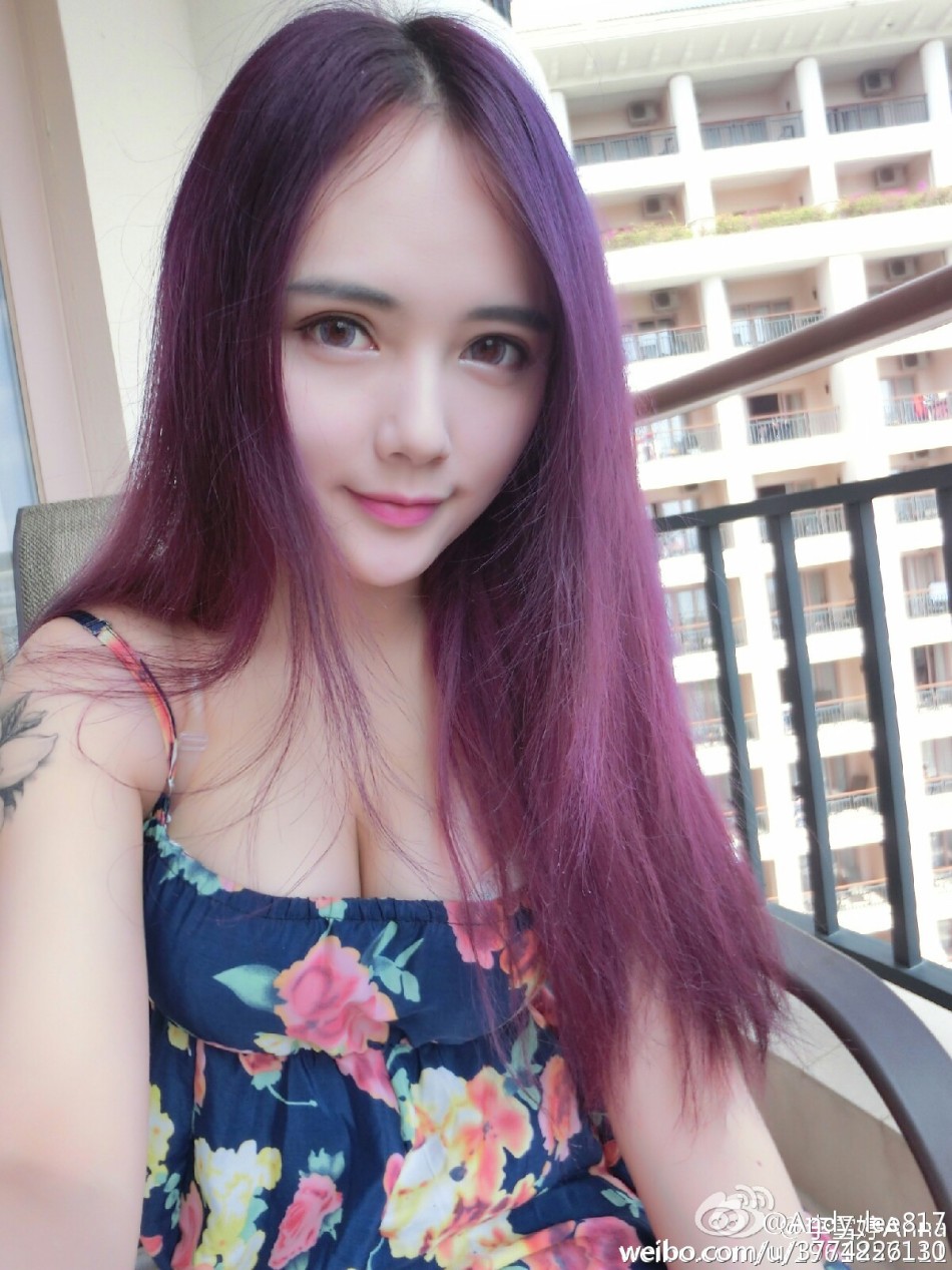 湖大21歲?；ㄇ巴购舐N無(wú)懼走光